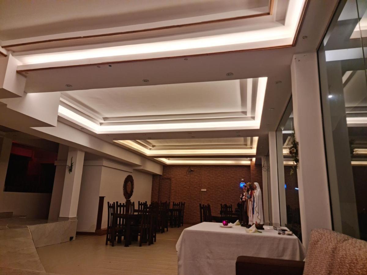 Top Rich Hotel ヌワラ・エリヤ エクステリア 写真